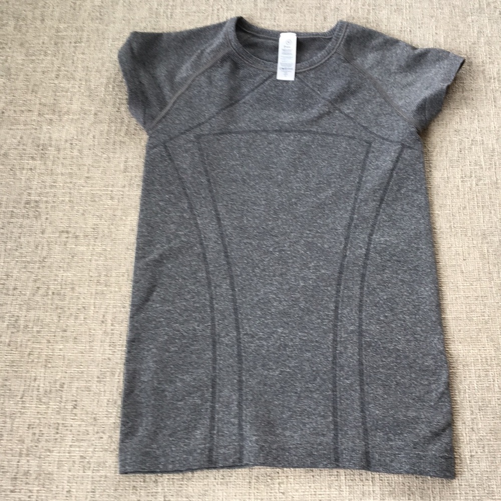 Ivivva fly tech shirt